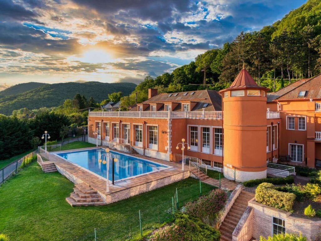 bellevue hotel esztergom esküvői helyszín