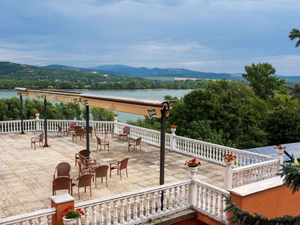 bellevue hotel esztergom esküvői helyszín