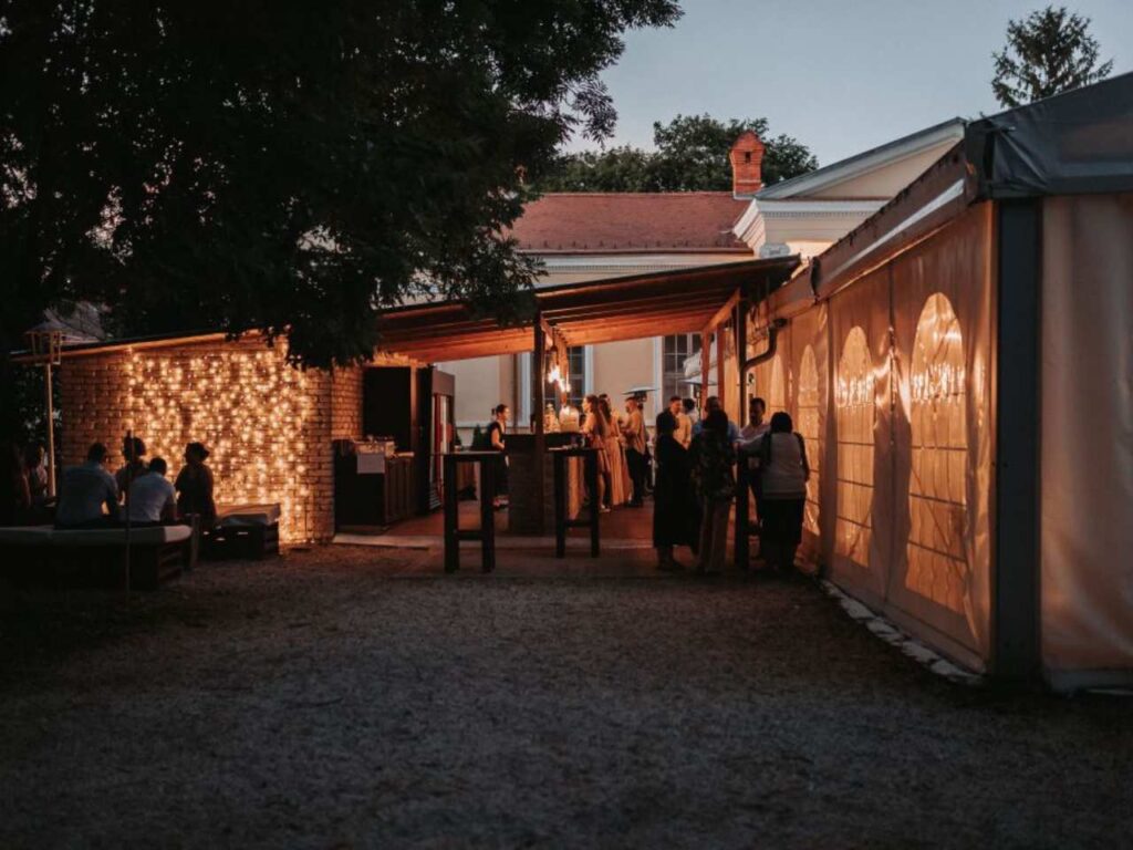 fenyőharaszt kastélyszálló esküvő helyszín