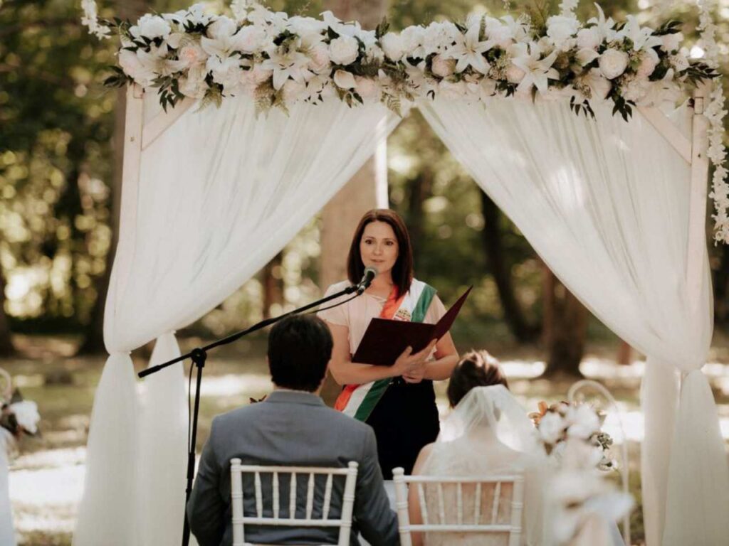 fenyőharaszt kastélyszálló esküvő helyszín