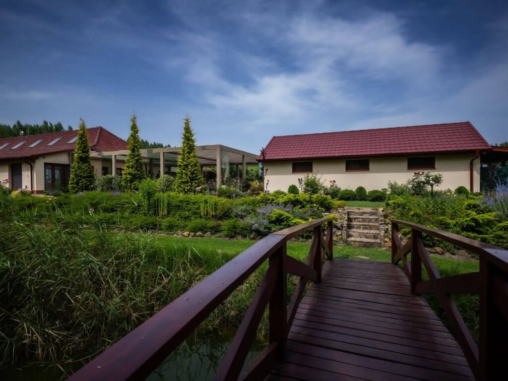 harlekin birtok ceglédbercel esküvői helyszín