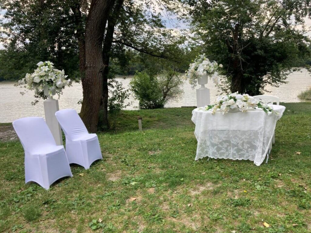 invitárium pap-sziget esküvői helyszín