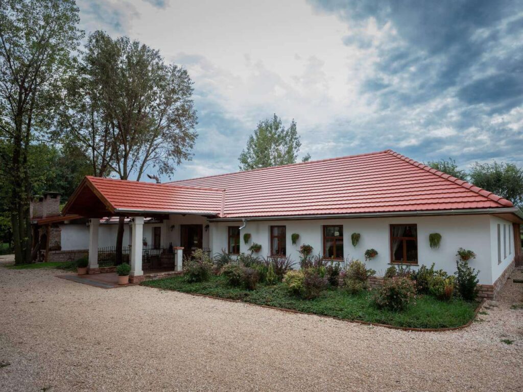 jakab lovasudvar esküvő helyszín