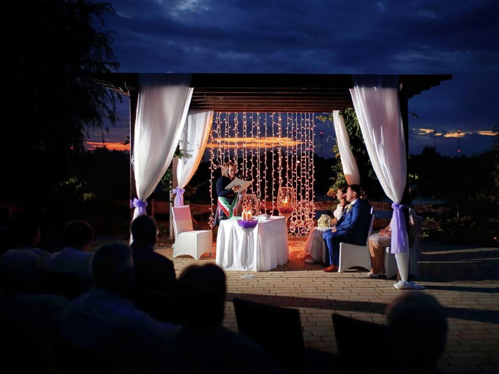 nádas pihenőpark esküvői helyszín