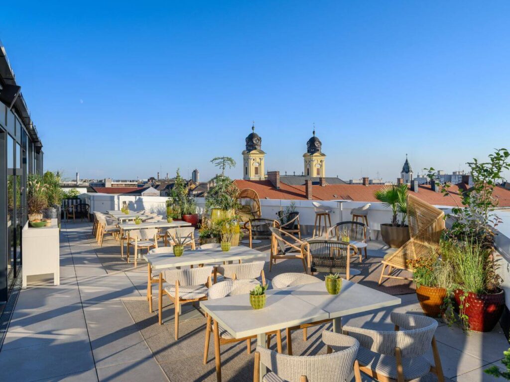 skybar hilton debrecen esküvői helyszín