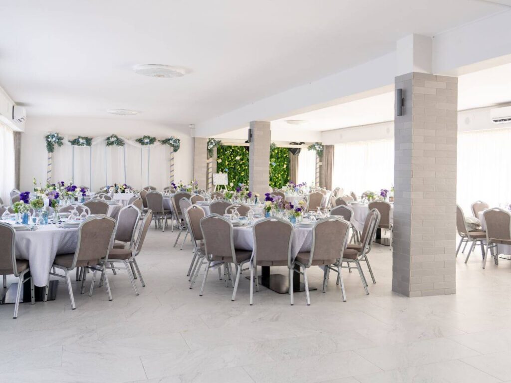 vadvirág rendezvényterem cegléd olcsó esküvői helyszín