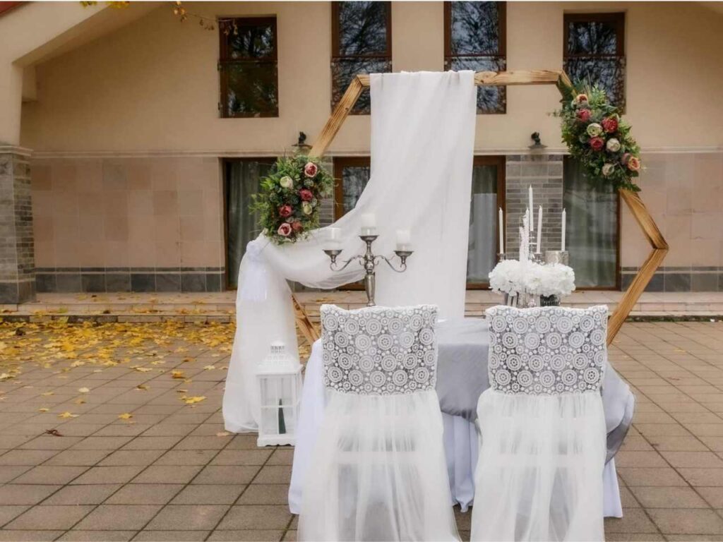 vánkos és eszcájg