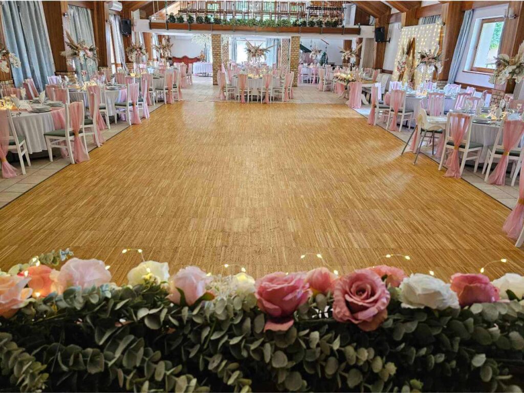 vánkos és eszcájg