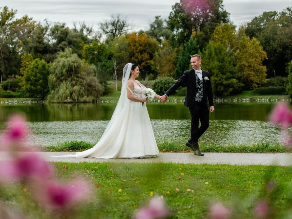 wedding beach tát esküvői helyszín
