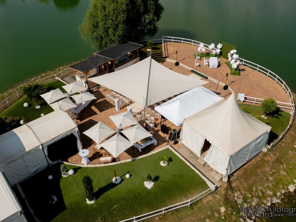 wedding beach tát esküvői helyszín