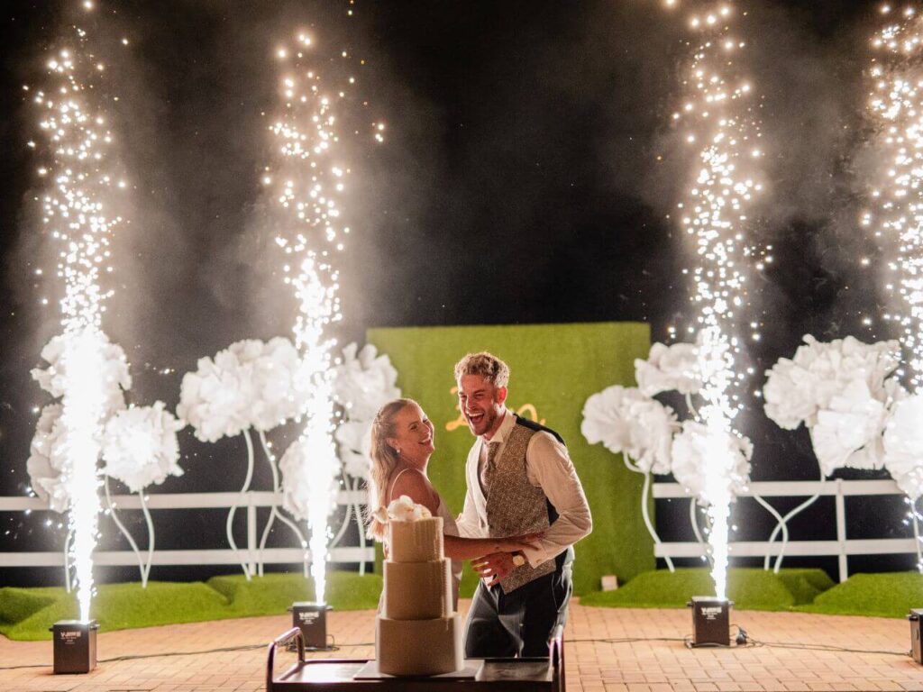 wedding beach tát esküvői helyszín