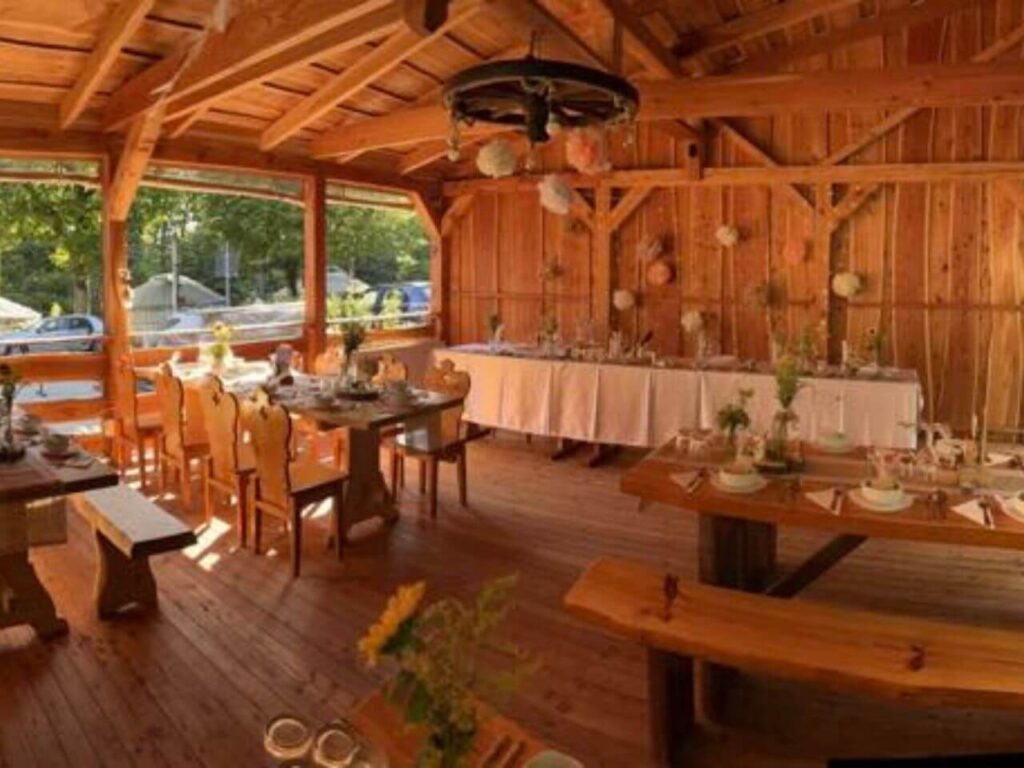 zsindelyes vendéglő dobogókő esküvőhelyszín