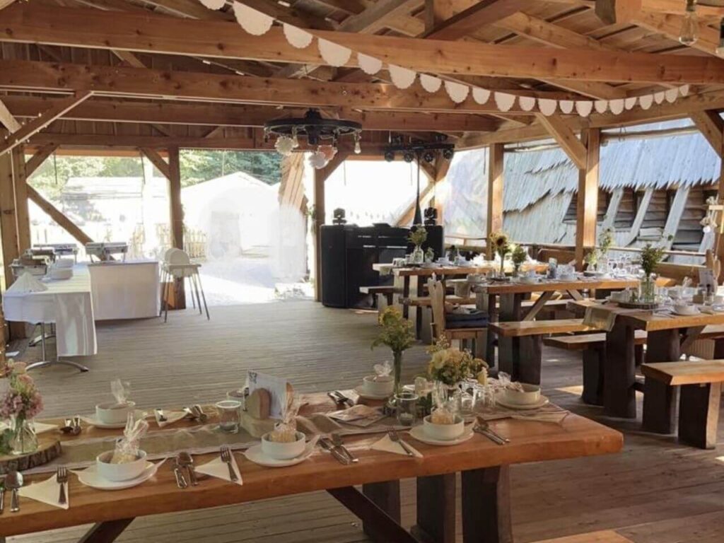 zsindelyes vendéglő dobogókő esküvőhelyszín