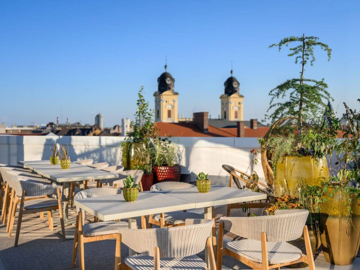 skybar hilton debrecen esküvői helyszín